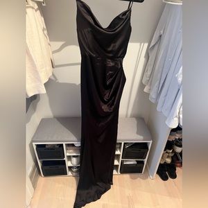 MODA GLAM NWT size 4 PENELOPE HIGH SLIT DRESS